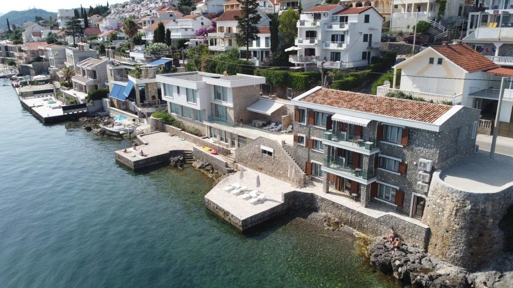 Villa in Krašići, Tivat Municipality, Montenegro 3 - 15800723