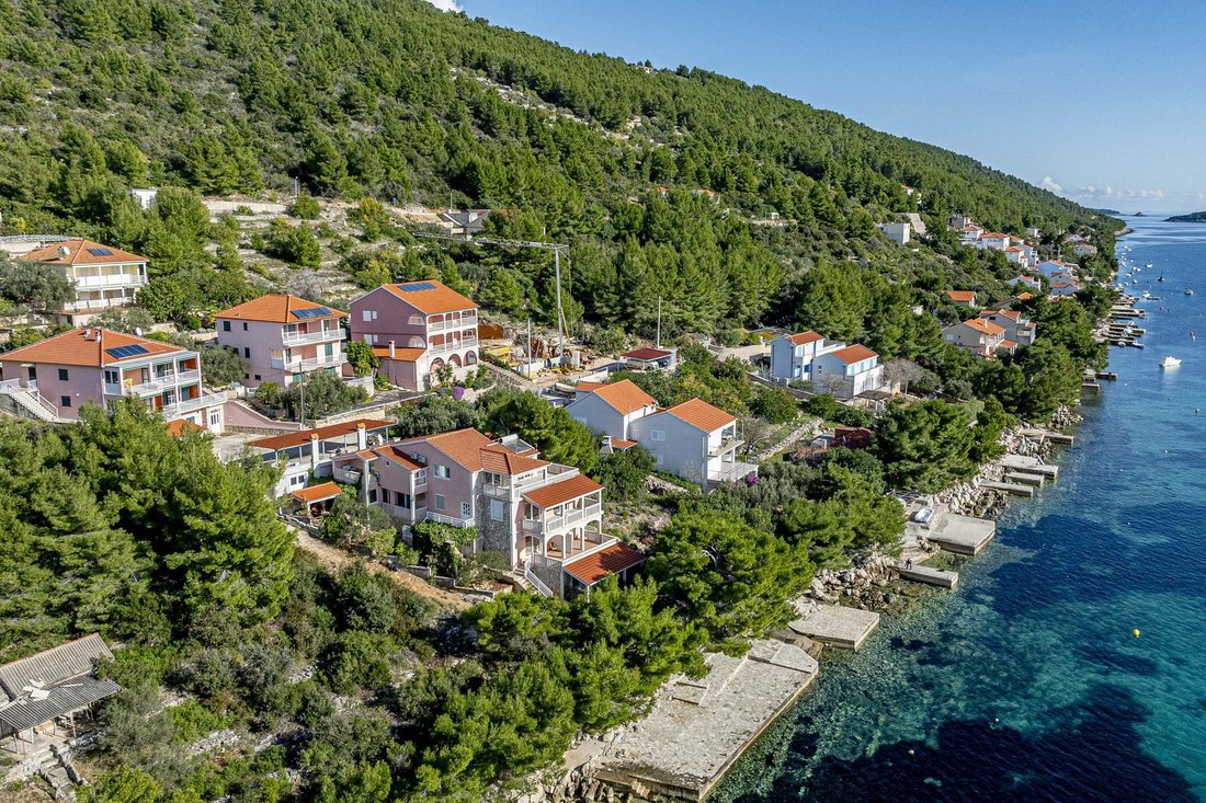 Villa in Blato, Dubrovnik-Neretva County, Croatia 3 - 15805237