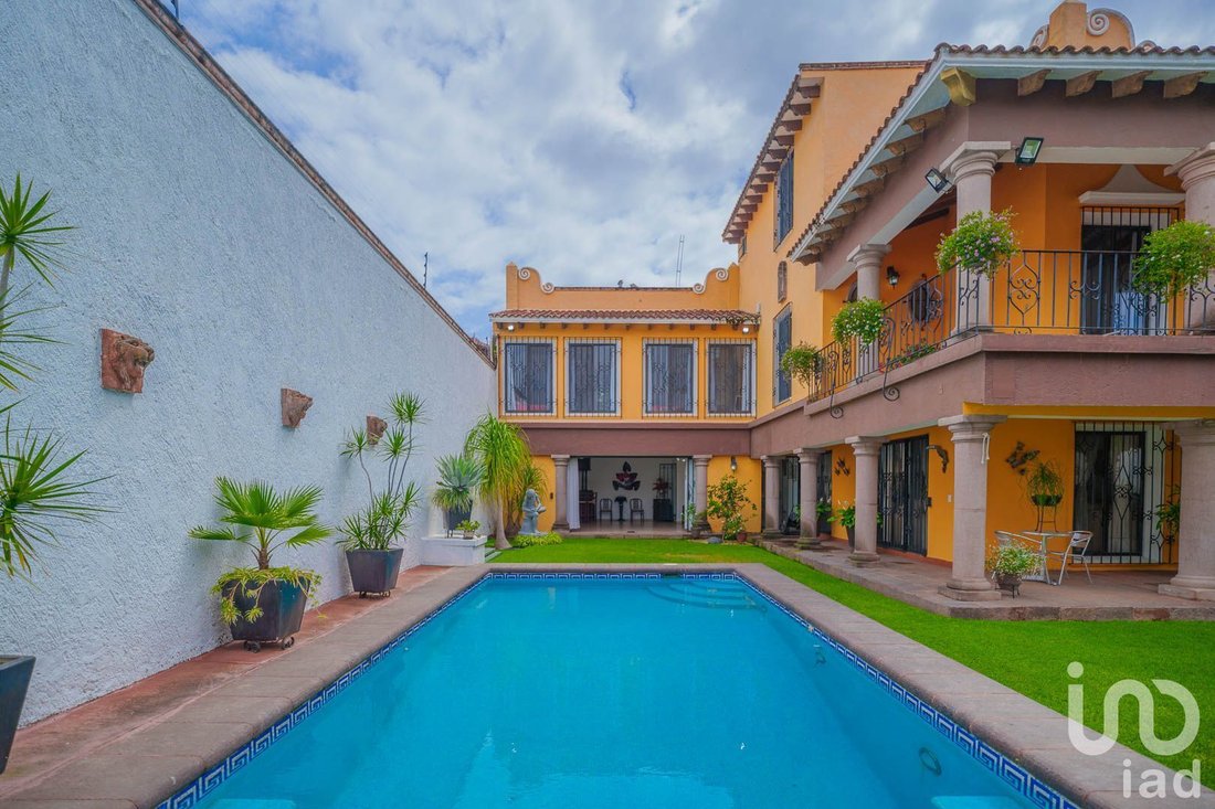 House in Cuernavaca, Morelos, Mexico 2 - 15804240