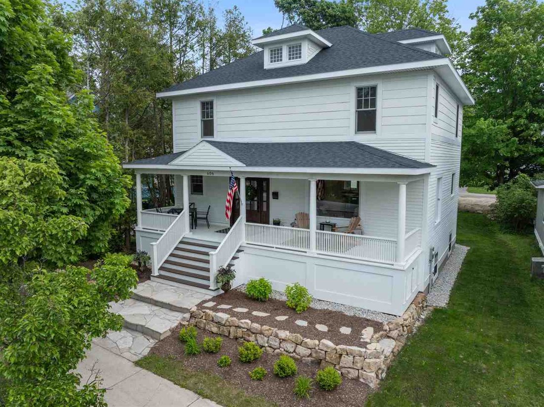 House in Petoskey, Michigan, United States 3 - 15803452
