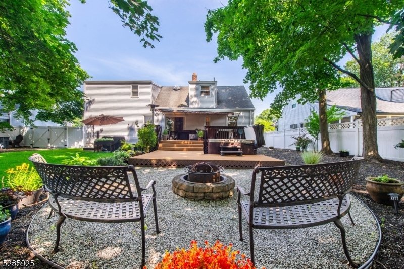 House in Wayne, New Jersey, United States 3 - 15806442