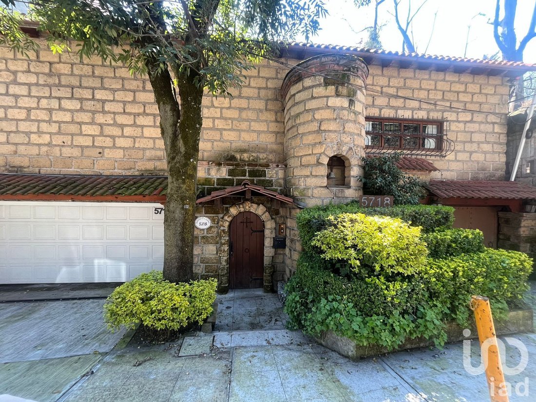 House in Mexico City, Mexico 2 - 15802618
