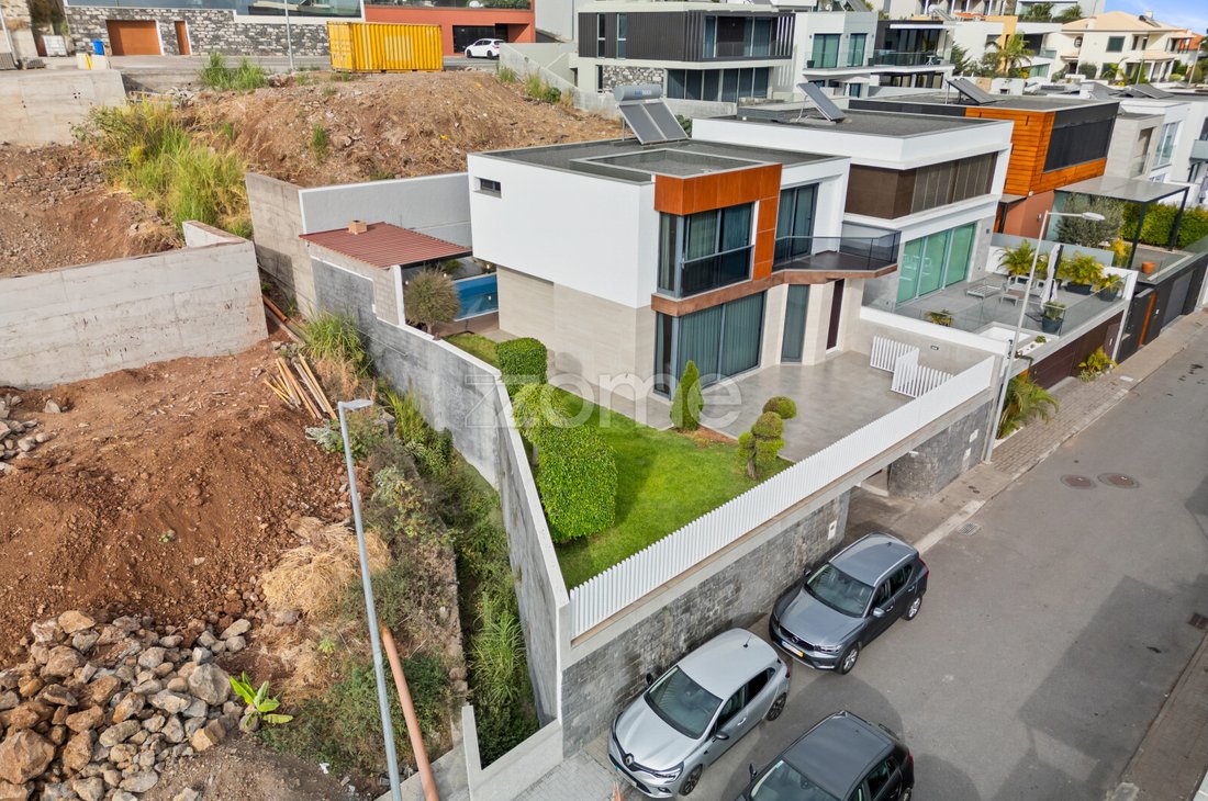 Haus in São Martinho, Autonome Region Madeira, Portugal 1 - 14685991