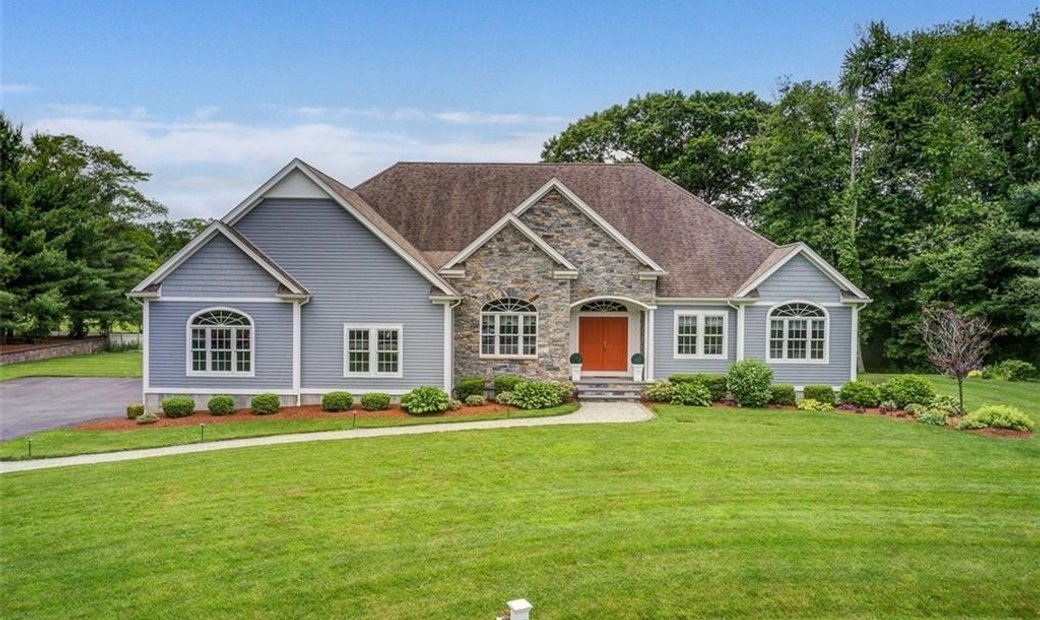 Spacious Young Ranch Home On A In Seekonk, Massachusetts, United States ...