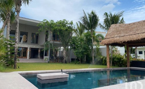 House in Lagos del Sol, Quintana Roo, Mexico 1