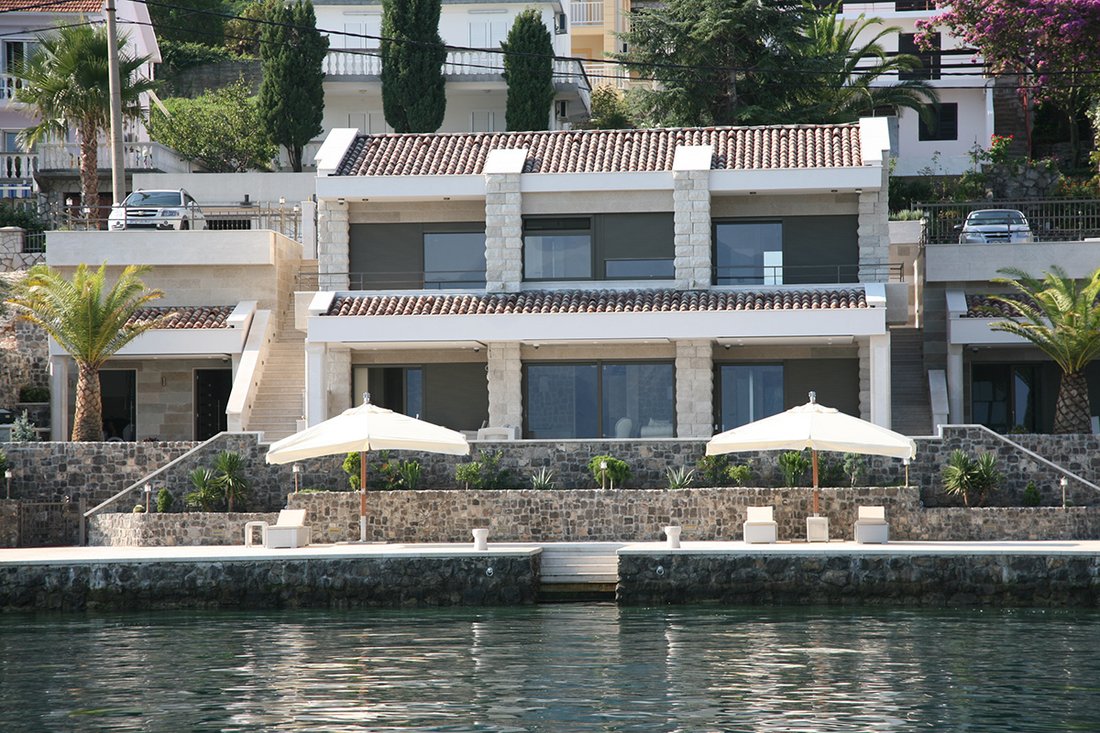 Villa in Krašići, Tivat Municipality, Montenegro 3 - 15800661