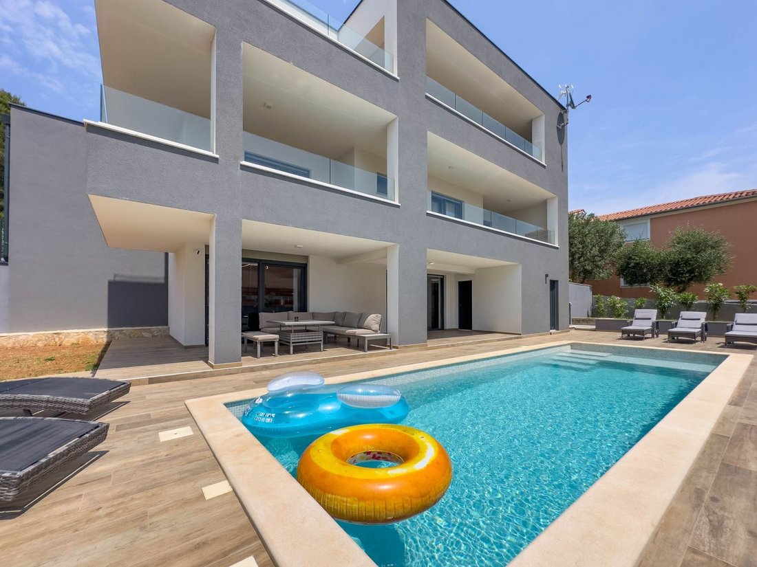 Villa in Medulin, Istria County, Croatia 4 - 15805815