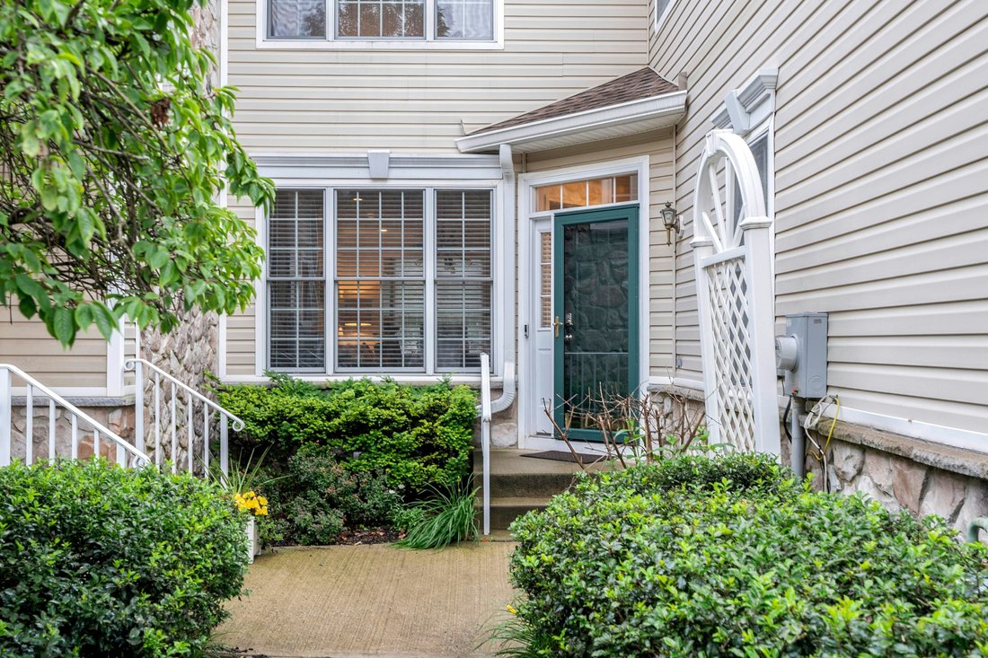 House in West Orange, New Jersey, United States 2 - 15801701