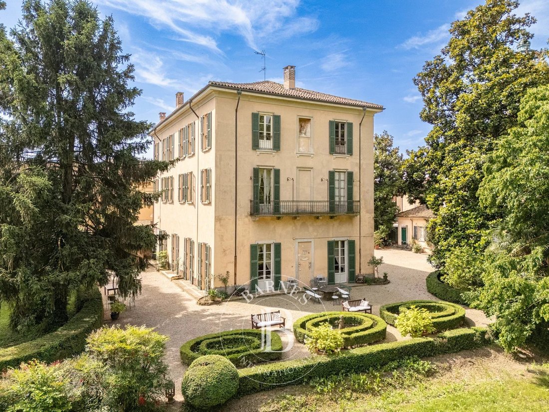 Villa in Motta Visconti, Lombardy, Italy 1 - 15802330