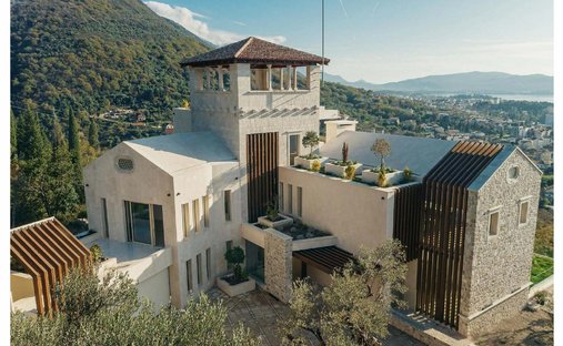 Villa in Donja Lastva, Tivat Municipality, Montenegro 1