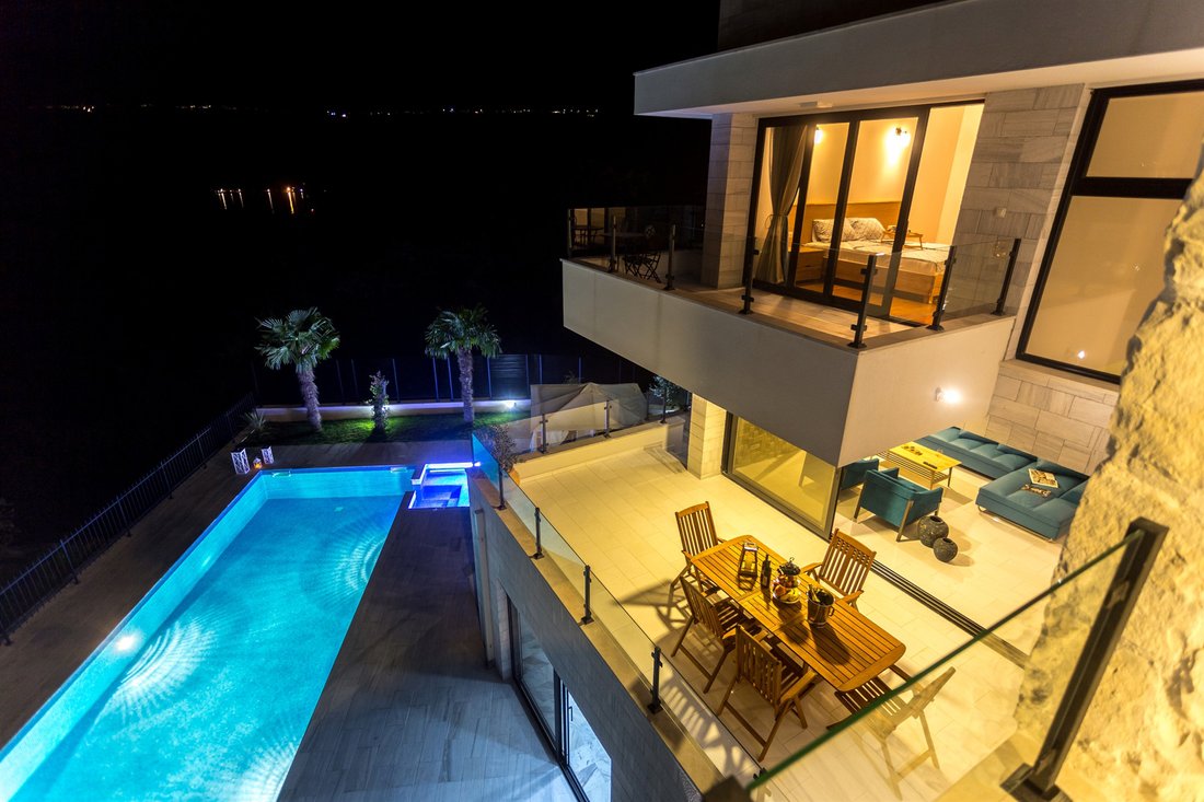 Villa in Đenovići, Herceg Novi Municipality, Montenegro 2 - 15800735