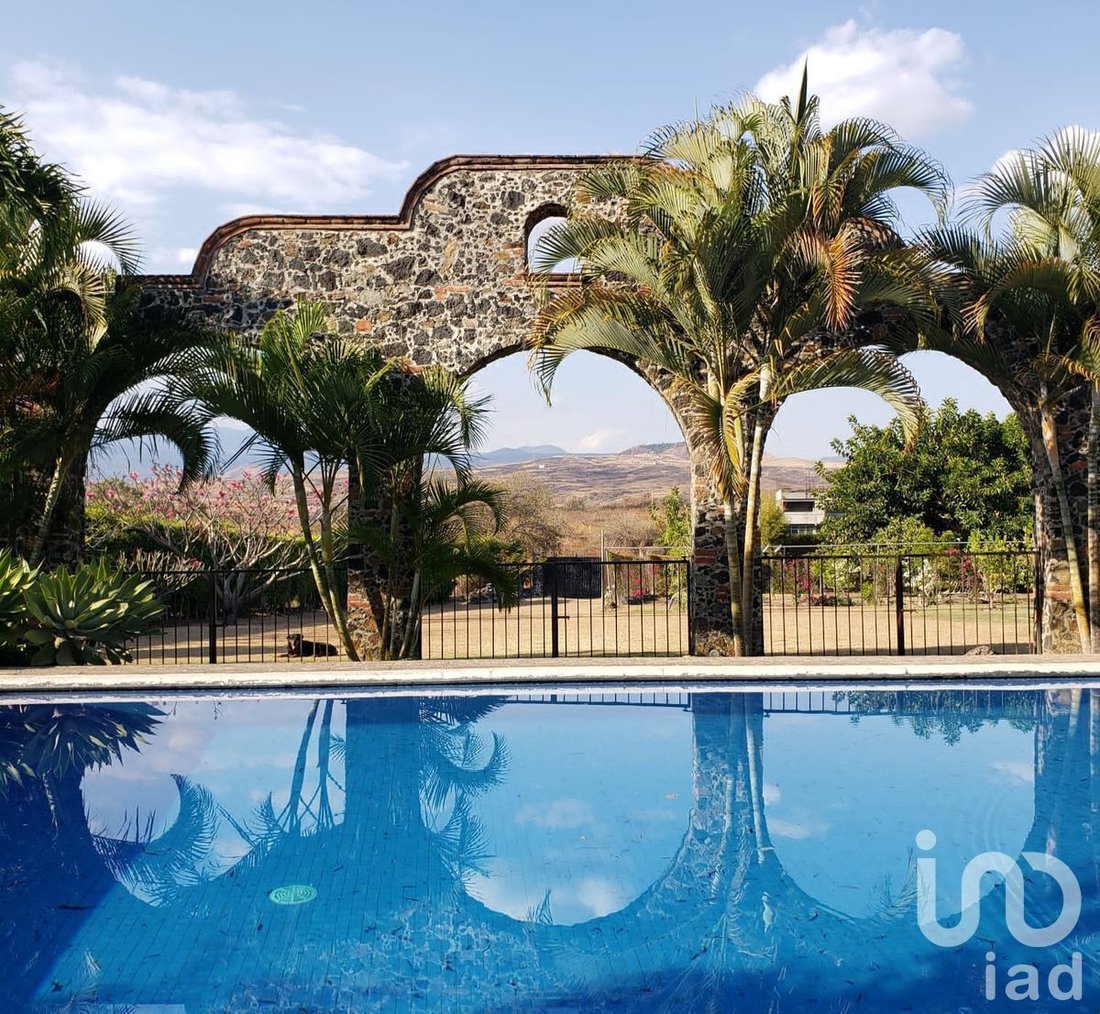 House in Lomas de Cocoyoc, Morelos, Mexico 1 - 15804685
