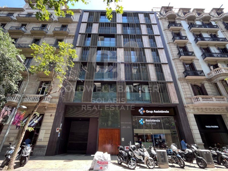 Apartment in Eixample, Barcelona, Spain 3 - 14944360