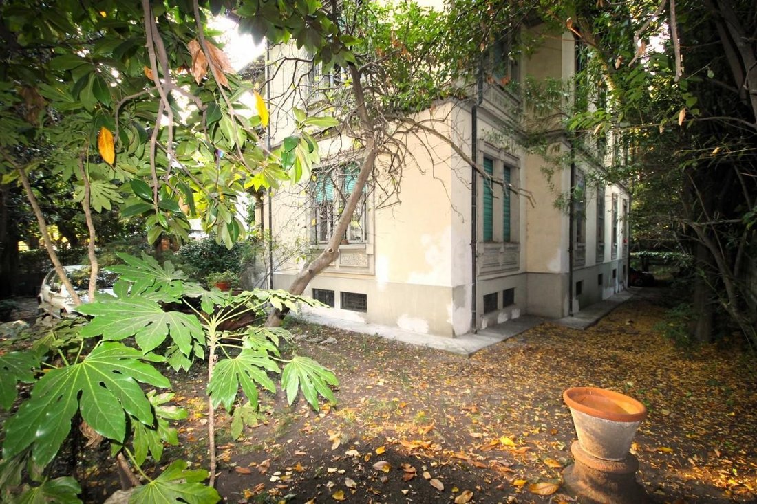 Villa in San Marco, Lucca, Italy 3 - 15802033