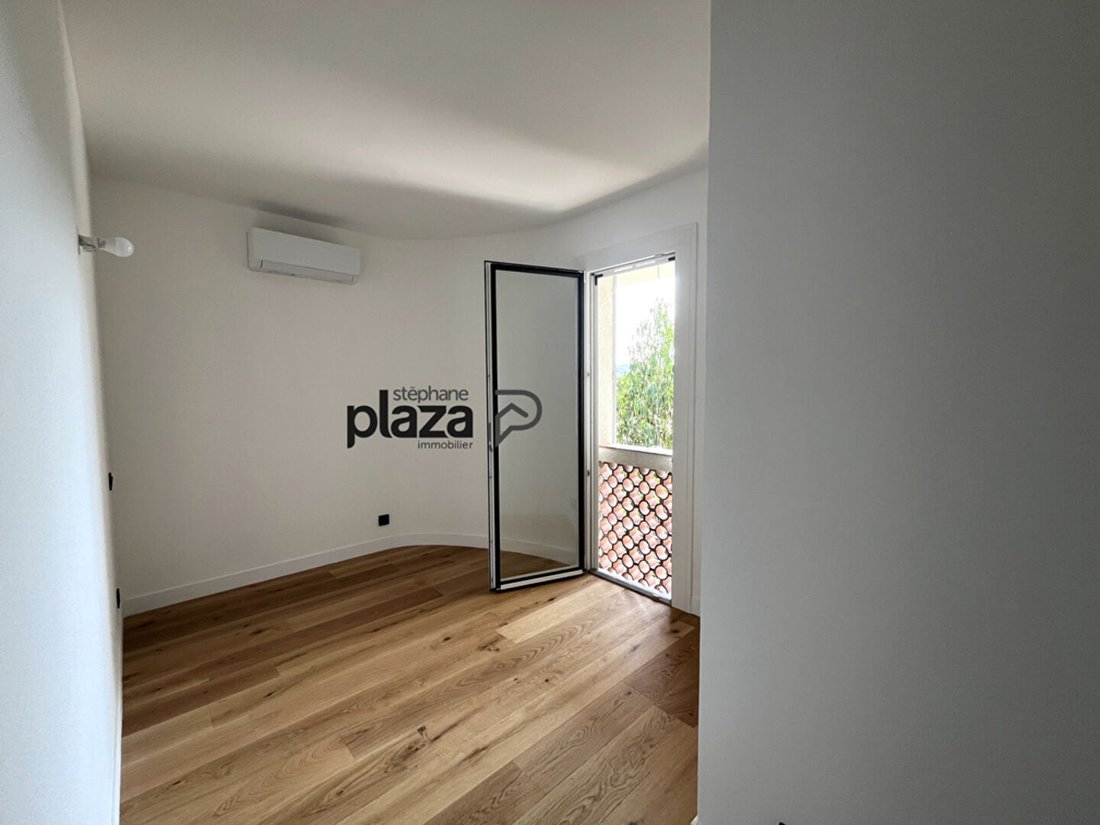 Apartment in Nartelle-Noyer-Bellevue-bd des Sardinaux, Sainte-Maxime, France 4 - 13050654