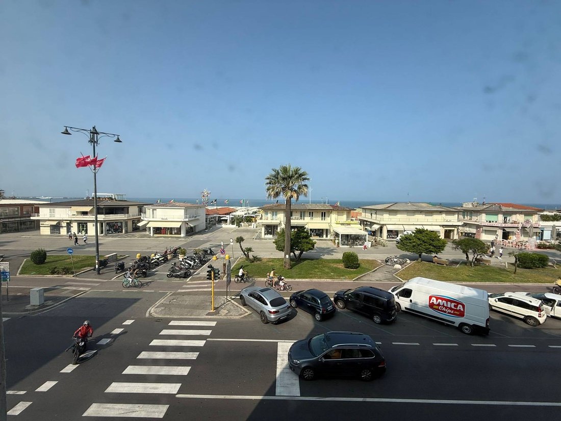 Apartment in Lungomare, Viareggio, Tuscany 5 - 15805532
