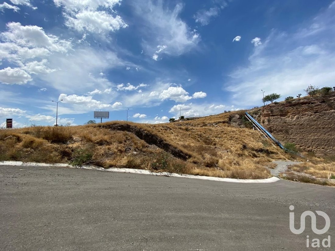 Terreno en Santiago de Querétaro, Querétaro, México 2 - 15803462