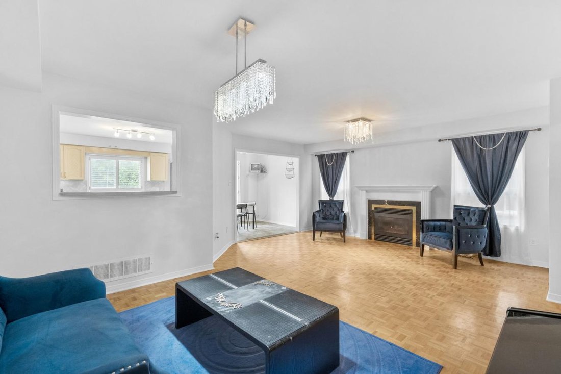 House in Gormley, Ontario, Canada 3 - 15800549