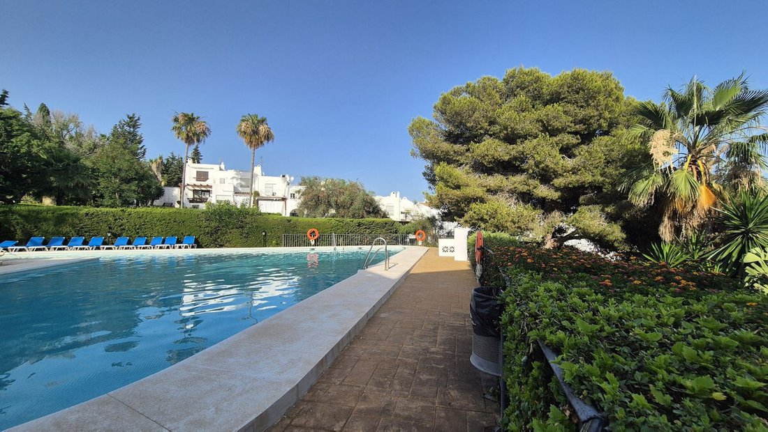 Townhouse in Elviria-Cabopino, Marbella, Spain 1 - 15791892