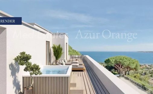 Estate in Ville-Les Saquedes-Le Bouillonnet, Sainte-Maxime, France 1