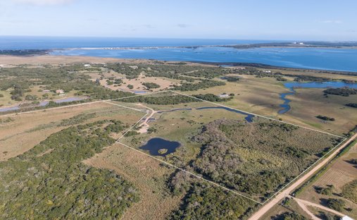 Land in Garzón, Maldonado Department, Uruguay 1