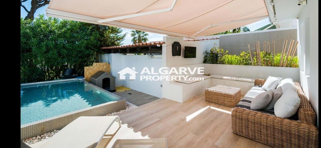 Villa in Vilamoura, Quarteira, Algarve 1 - 15804209