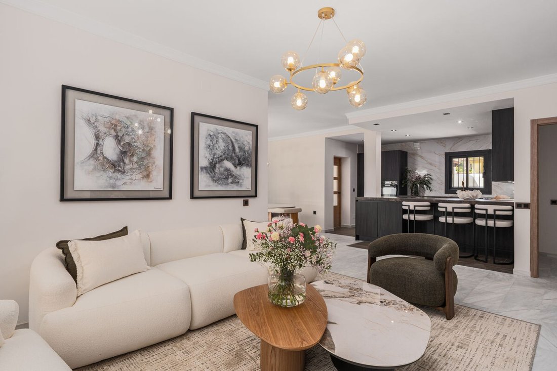 Villa in Marbella, Andalusia, Spain 5 - 15800590