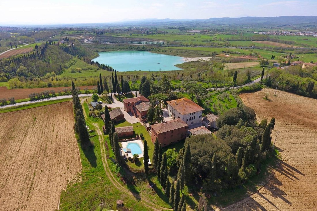 Villa in Sinalunga, Tuscany, Italy 2 - 15805302