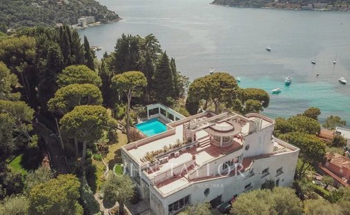 Villa in Saint-Jean-Cap-Ferrat, Provence-Alpes-Côte d'Azur, France 1