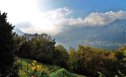 Villa à Faggeto Lario, Lombardie, Italie 1
