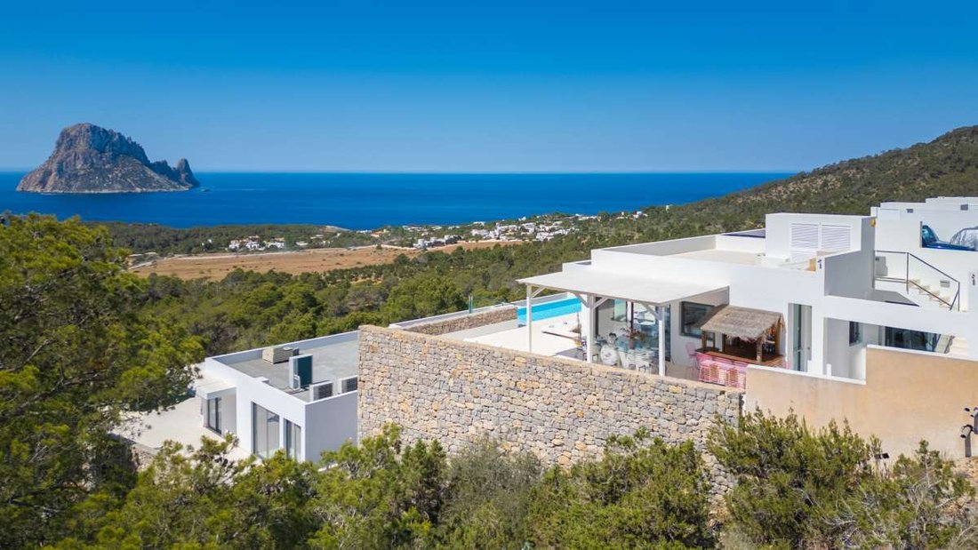 Villa in Cala Vadella, Sant Josep de sa Talaia, Balearic Islands 2 - 15802346