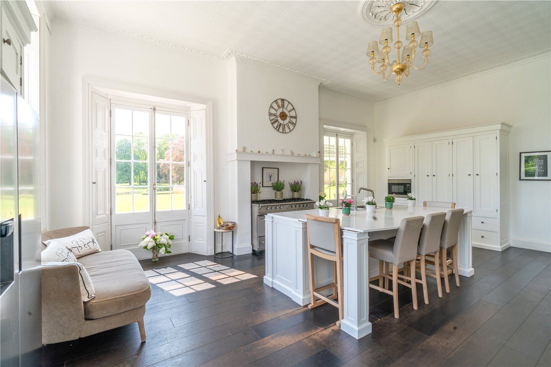 House in Much Hadham, England 3 - 15802993