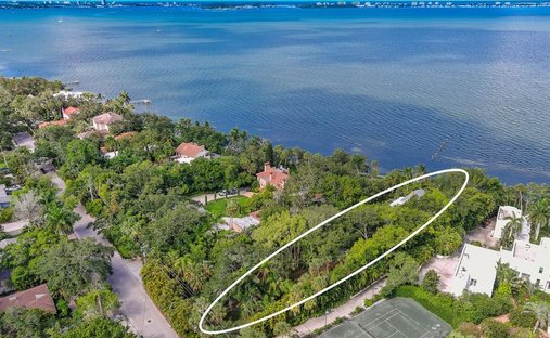 Land in Sarasota, Florida, United States 1