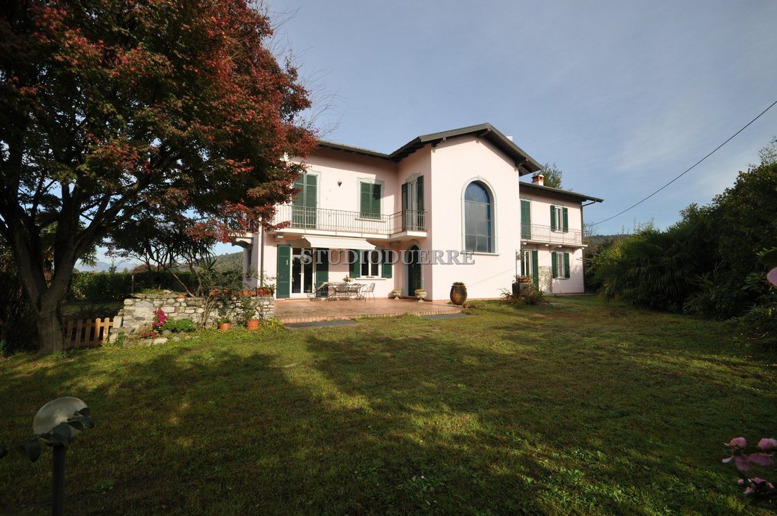Villa in Sesto Calende, Lombardy, Italy 1 - 15802095