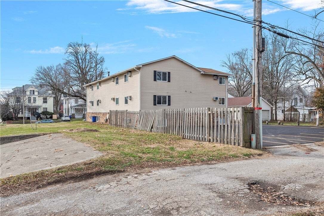 House in Decatur, Illinois, United States 5 - 15804863