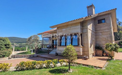 Villa in Baiona, Galicia, Spain 1