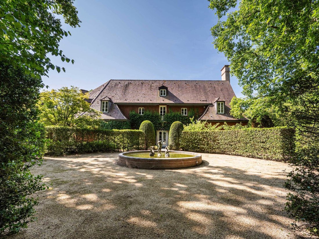 House in Brasschaat, Flanders, Belgium 1 - 14653646