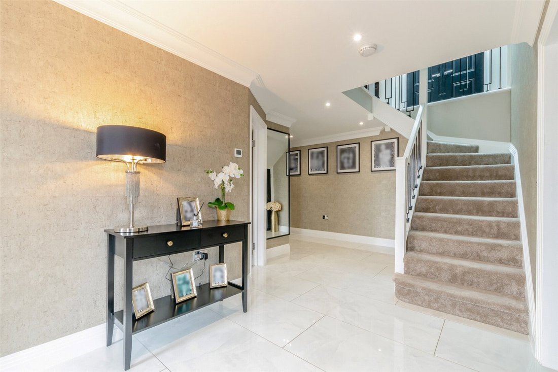 House in Shorne, England 2 - 15805177