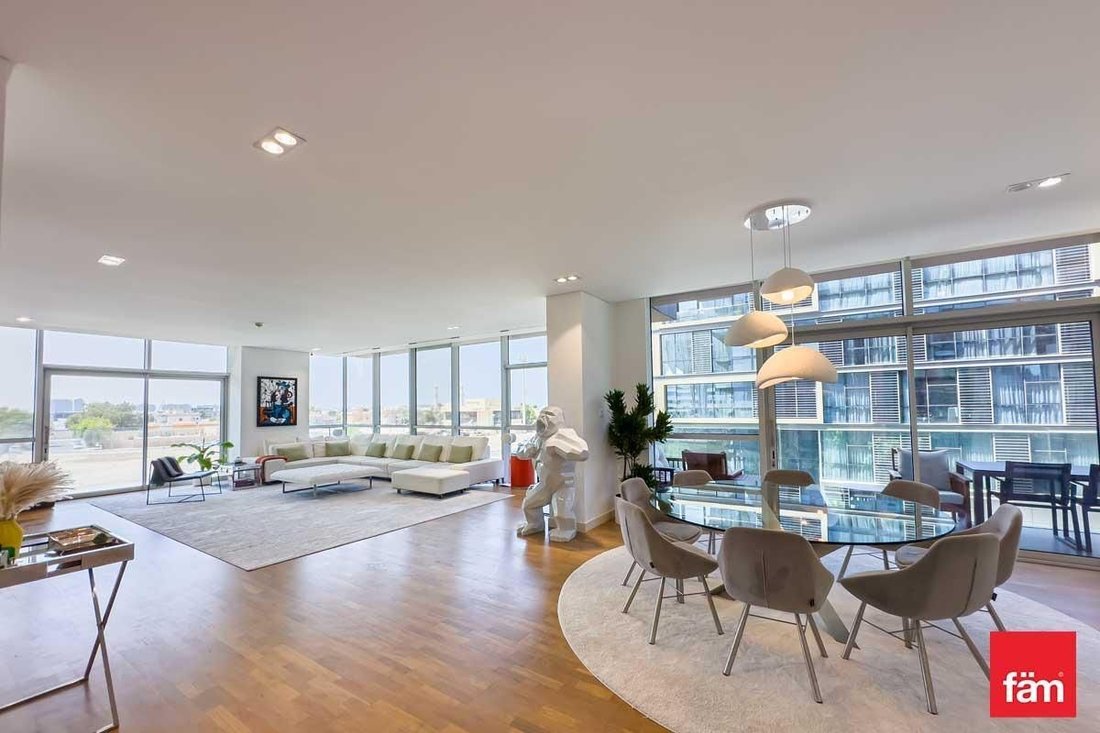 Apartment in Dubai, Dubai, United Arab Emirates 1 - 15801977