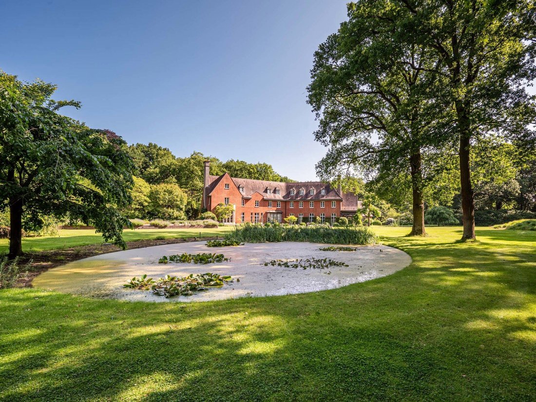 House in Brasschaat, Flanders, Belgium 2 - 14653646