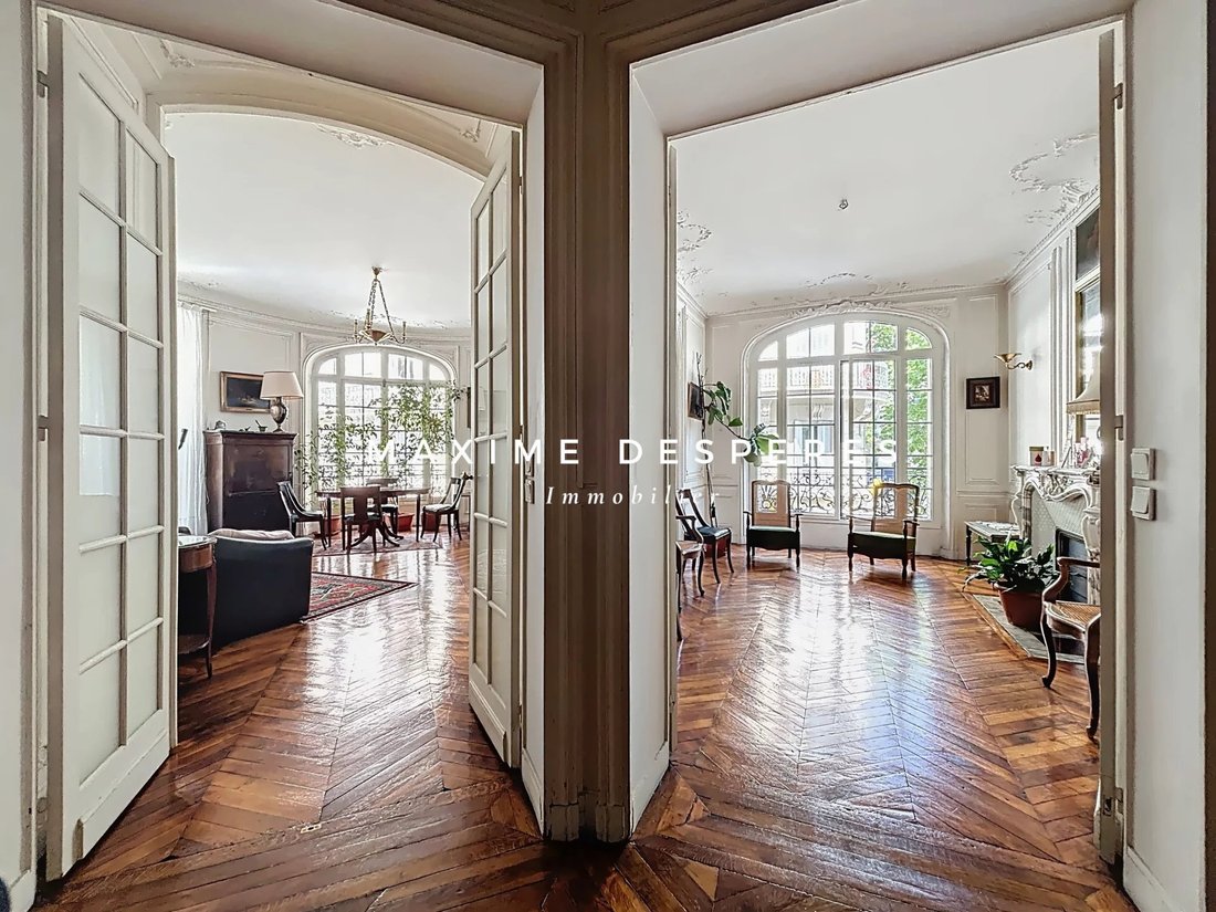 Apartment in Ternes-Maillot, Paris 17e Arrondissement, Paris 4 - 15802528