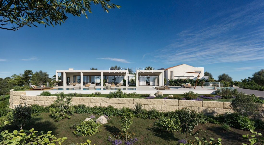 Villa in Loule (Sao Clemente), Algarve, Portugal 1 - 15760260