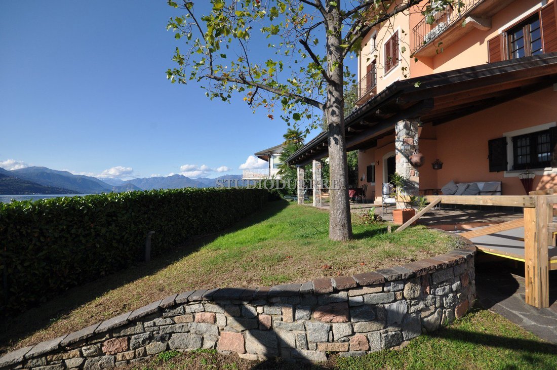 Villa in Leggiuno, Lombardy, Italy 3 - 15802041