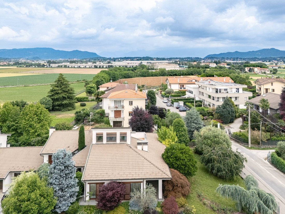 House in Ronco Briantino, Lombardy, Italy 3 - 15805531