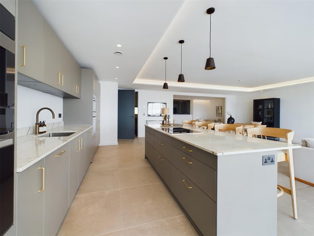 Apartment in Jersey, St Lawrence, Jersey 3 - 15716490
