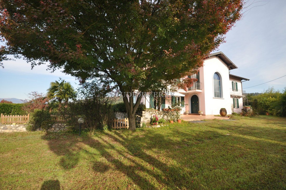 Villa in Sesto Calende, Lombardy, Italy 3 - 15802095