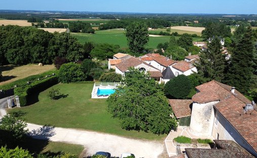 House in Charras, Nouvelle-Aquitaine, France 1