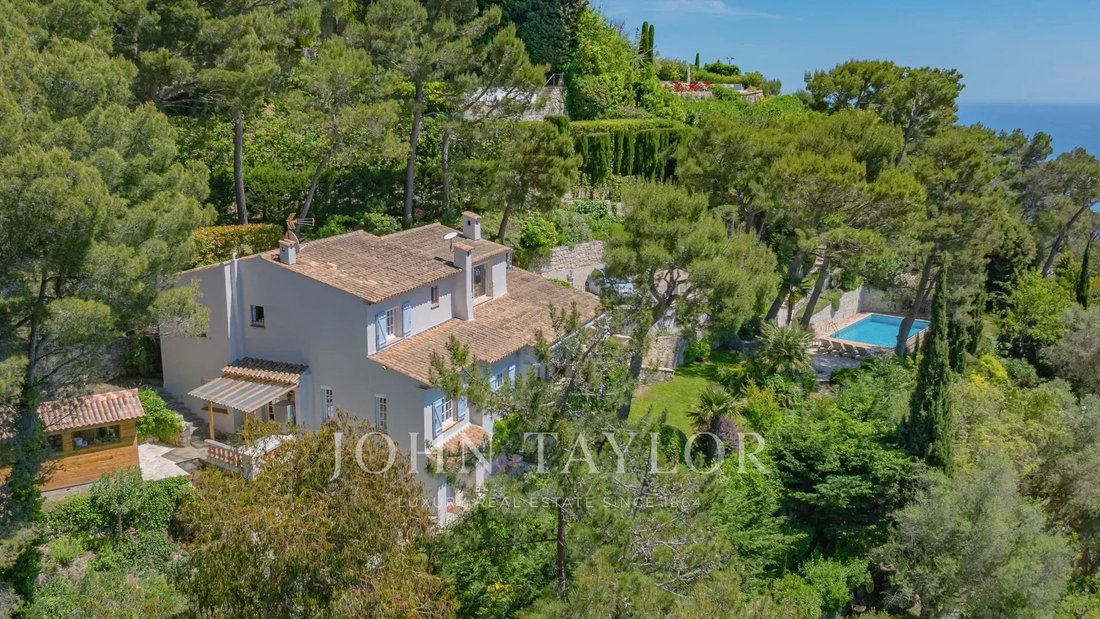 Villa in Èze, Provence-Alpes-Côte d'Azur, France 1 - 15802625