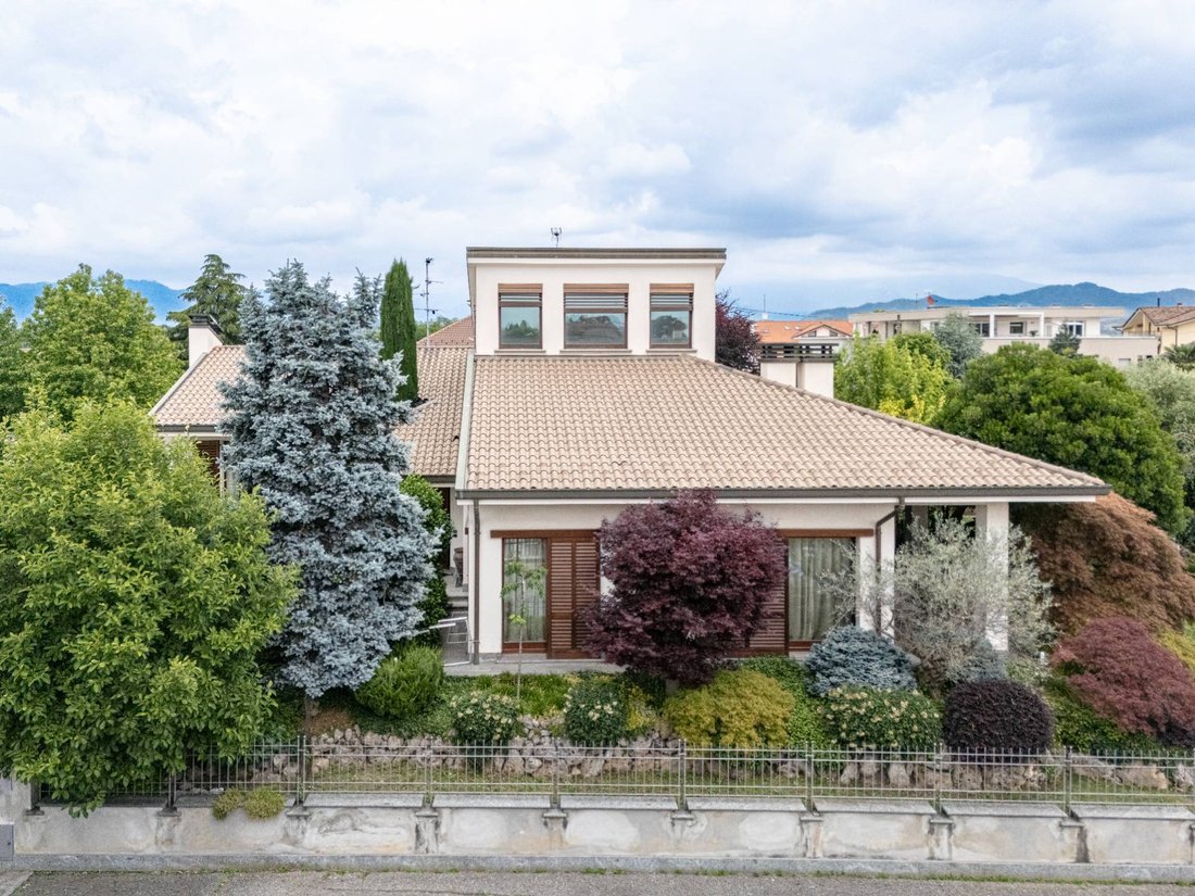 House in Ronco Briantino, Lombardy, Italy 1 - 15805531