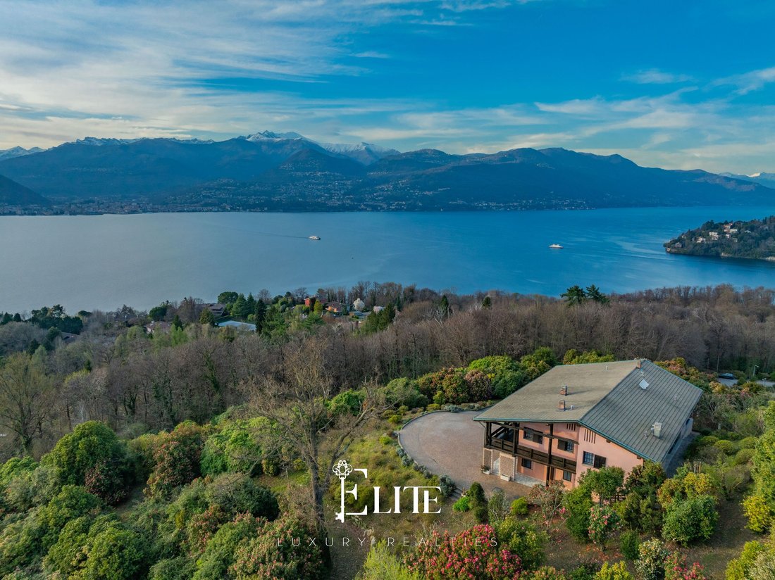 Villa in Laveno-Mombello, Lombardy, Italy 2 - 15801912